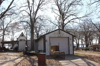 8087 Lakeview Drive, Quinlan, TX 75474 - Photo 13