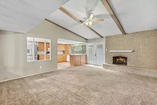 7813 Acapulco Rd, Fort Worth, TX 76112 - Photo 5