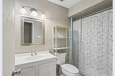 7813 Acapulco Road, Fort Worth, TX 76112 - Photo 13