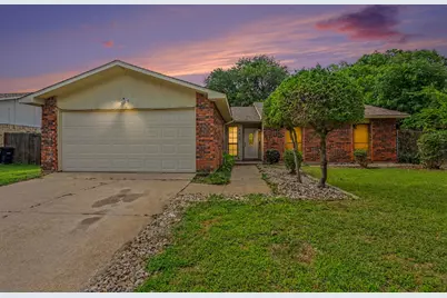 7813 Acapulco Road, Fort Worth, TX 76112 - Photo 15