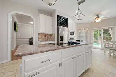 617 Highland Meadows Drive, Highland Village, TX 75077 - Photo 11