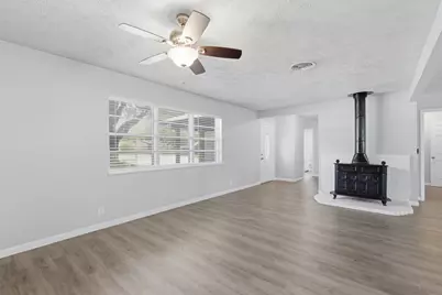 2120 Nottingham Boulevard, Fort Worth, TX 76112 - Photo 7