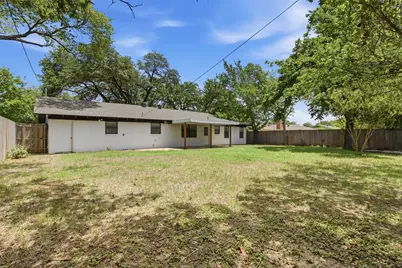 2120 Nottingham Boulevard, Fort Worth, TX 76112 - Photo 25