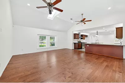 313 King Richard Street, Irving, TX 75061 - Photo 11