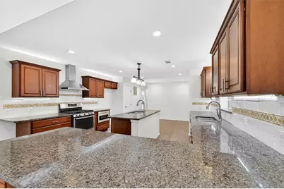 313 King Richard Street, Irving, TX 75061 - Photo 5