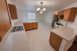 2701 Maegen Cir, Fort Worth, TX 76112 - Photo 9