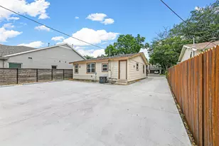 2717 Townsend Dr, Fort Worth, TX 76110 - Photo 35