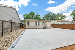 2717 Townsend Dr, Fort Worth, TX 76110 - Photo 3