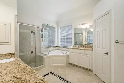 4261 Hunt Drive, Carrollton, TX 75010 - Photo 17