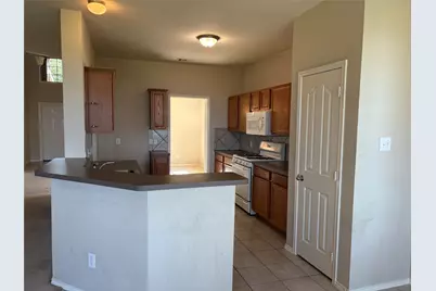 10701 Ambling Trail, Fort Worth, TX 76108 - Photo 5