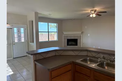 10701 Ambling Trail, Fort Worth, TX 76108 - Photo 7
