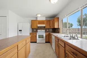 5052 Arbor Glen Rd, The Colony, TX 75056 - Photo 3