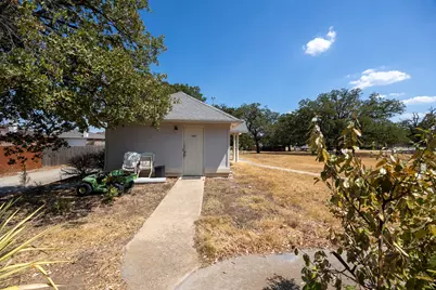 4525 Teasley Lane, Denton, TX 76210 - Photo 35