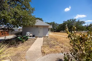 4525 Teasley Ln, Denton, TX 76210 - Photo 35