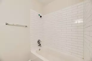 105 Wildwood Ct, Grapevine, TX 76051 - Photo 15