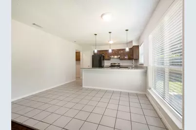 702 Woodcrest Drive, Grand Prairie, TX 75052 - Photo 19