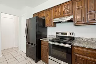 702 Woodcrest Dr, Grand Prairie, TX 75052 - Photo 23