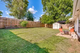 702 Woodcrest Dr, Grand Prairie, TX 75052 - Photo 7