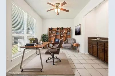 702 Woodcrest Drive, Grand Prairie, TX 75052 - Photo 3