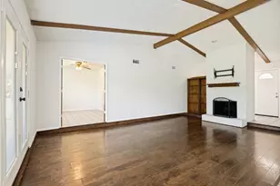 702 Woodcrest Dr, Grand Prairie, TX 75052 - Photo 13
