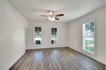 401 E Avenue G, Midlothian, TX 76065 - Photo 19