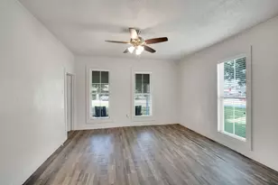 401 E Avenue G, Midlothian, TX 76065 - Photo 19