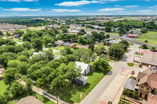 401 E Avenue G, Midlothian, TX 76065 - Photo 31