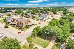 401 E Avenue G, Midlothian, TX 76065 - Photo 27