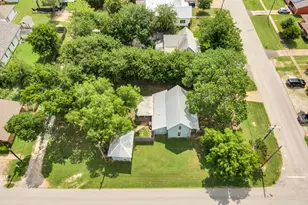 401 E Avenue G, Midlothian, TX 76065 - Photo 29