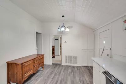 401 E Avenue G, Midlothian, TX 76065 - Photo 17