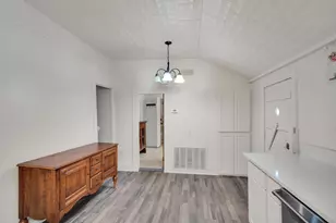 401 E Avenue G, Midlothian, TX 76065 - Photo 17