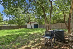 814 Anderson St, Denton, TX 76201 - Photo 21