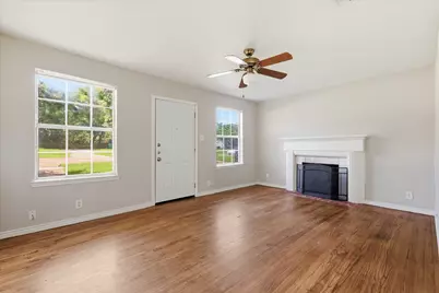 814 Anderson Street, Denton, TX 76201 - Photo 3