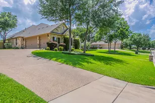 437 Winding Creek Ln, Waco, TX 76657 - Photo 31