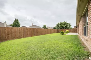 329 Valley Dr, Aubrey, TX 76227 - Photo 31