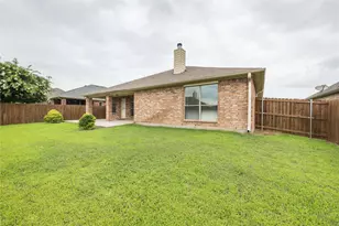 329 Valley Dr, Aubrey, TX 76227 - Photo 29