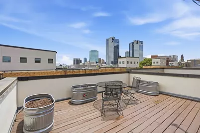 636 E Bluff Street, Fort Worth, TX 76102 - Photo 23