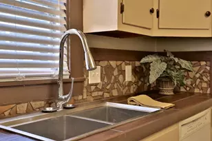 825 Palm St, Abilene, TX 79602 - Photo 13