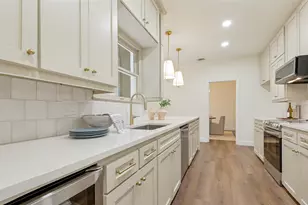 4394 Cochran Chapel Cir, Dallas, TX 75209 - Photo 13