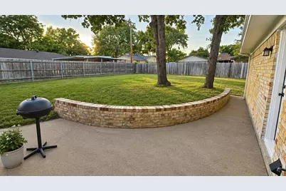 7449 Monterrey Drive, Fort Worth, TX 76112 - Photo 35