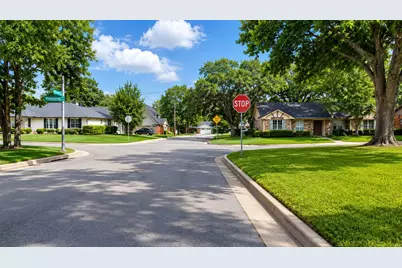 7449 Monterrey Drive, Fort Worth, TX 76112 - Photo 31