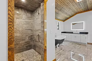 516 County Rd 27450, Honey Grove, TX 75446 - Photo 17
