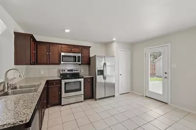 1530 Woodlake Drive, Waxahachie, TX 75165 - Photo 5