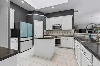 5809 Southmoor Lane, The Colony, TX 75056 - Photo 7