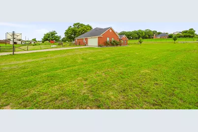 111 Adair Lane, Weatherford, TX 76088 - Photo 3