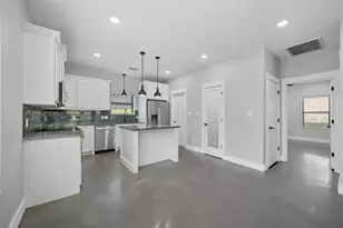 608 E Texas St, Denison, TX 75021 - Photo 3