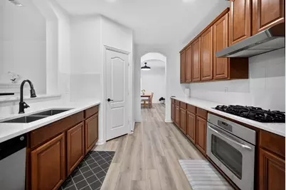 2360 Collin Drive, Grand Prairie, TX 75052 - Photo 9