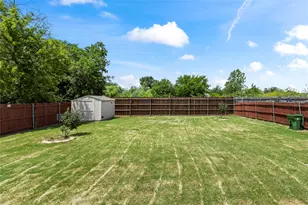 7010 Big Bend Ln, Arlington, TX 76002 - Photo 17