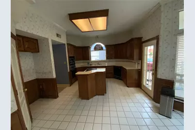 2851 Timber Hill Drive, Grapevine, TX 76051 - Photo 11
