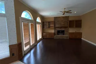 2851 Timber Hill Dr, Grapevine, TX 76051 - Photo 9